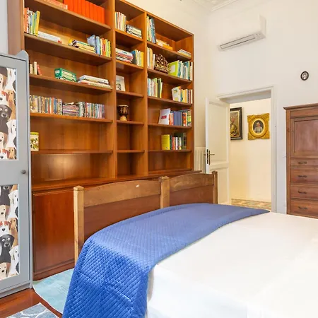 Elizabeth In Barberini Appartement *